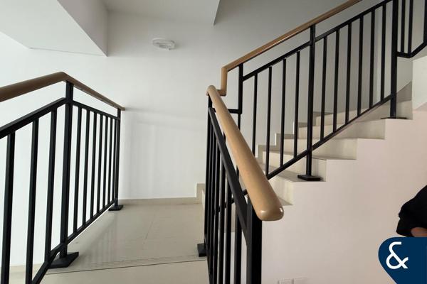 Single Row | Brand New Build | Great Plot